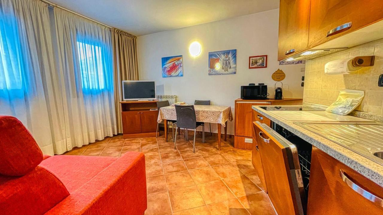 Appartamento Smith Roero - Affitti Brevi Italia Bardonecchia Exterior foto